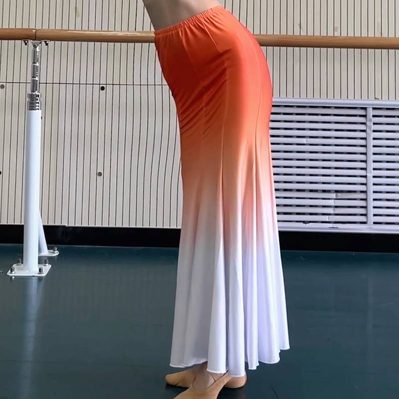 Orange white, eight 360-degree dresses